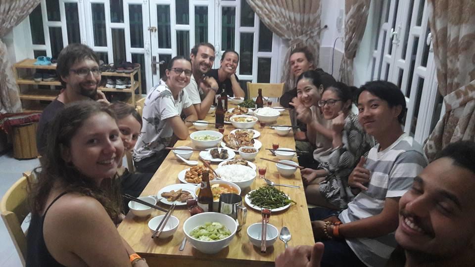 Tree House Hostel ดาลัด ภายนอก รูปภาพ